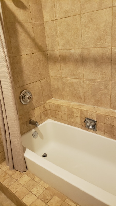 Building Photo - 1741 Chesapeake Ln