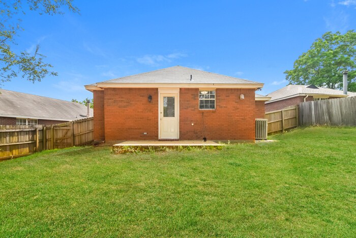 Building Photo - 212 Millridge Dr