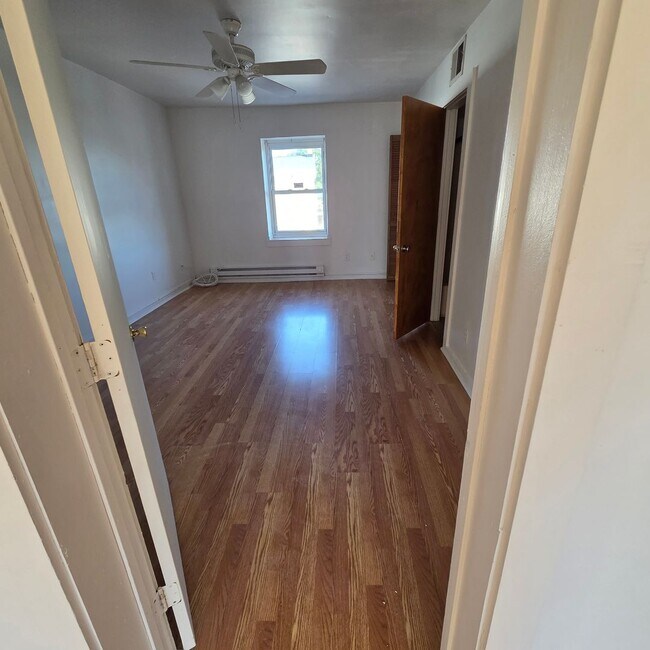 Building Photo - Welcome to the heart of downtown Historic ...