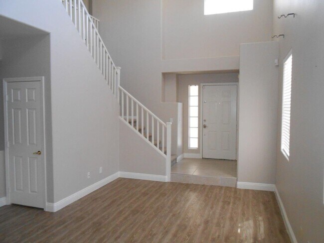 Building Photo - 1705 Havercamp St