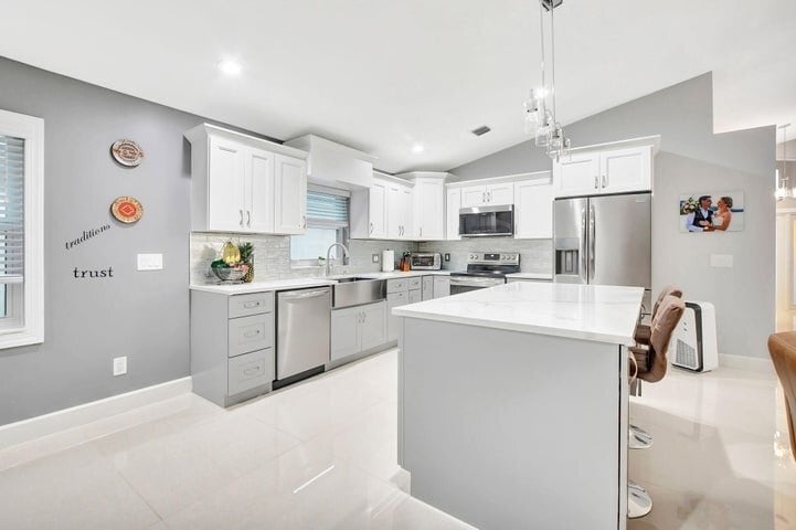 Building Photo - 22687 Royal Crown Terrace E