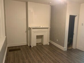 Building Photo - SPACIOUS HOUSE WITH EVERYTHING YOU NEED - AVAIL AUGUST!