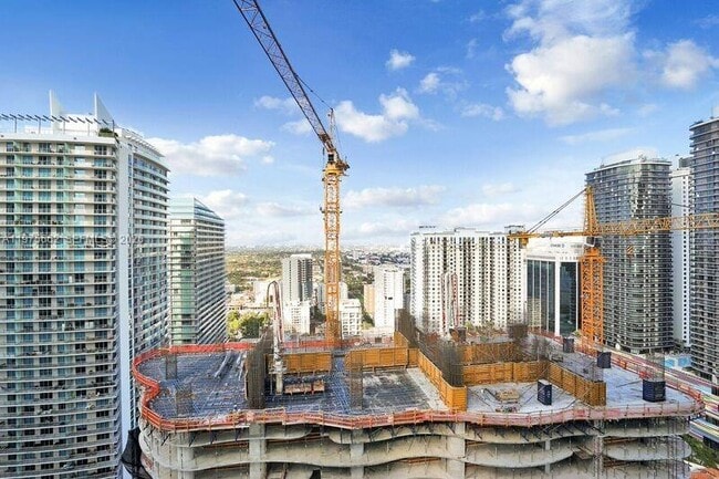 Building Photo - 1010 Brickell Ave