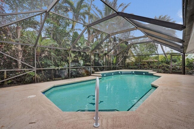 Building Photo - 1283 Barnstaple Cir