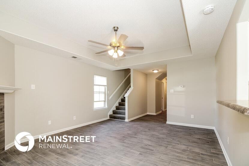 Building Photo - 7395 Brentlawn Dr