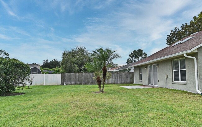 Building Photo - 1,850 Sq Ft 3-Bed, 2-Bath Orlando Home – Lawn Care Included & Fully Updated!