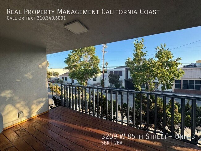Building Photo - 3209 W 85th St