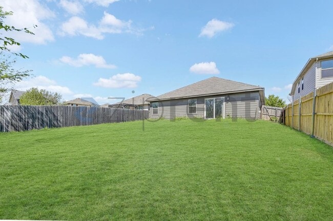 Building Photo - 1512 Chama Dr