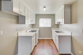 Interior Photo - Nicolet Apts