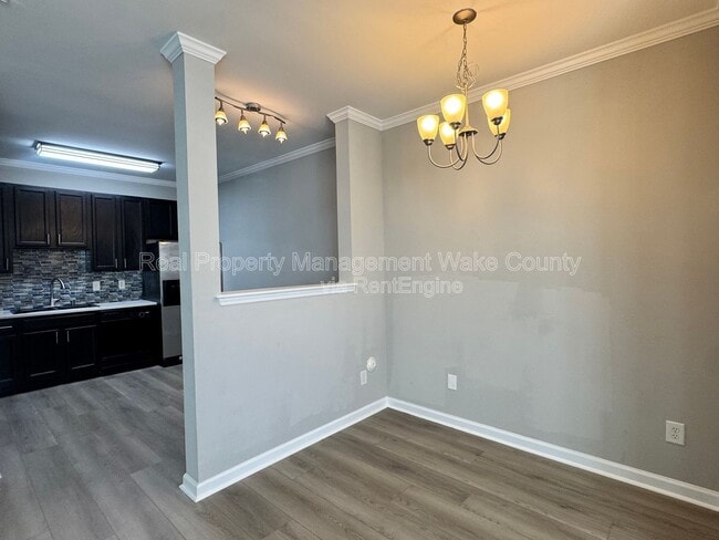 Building Photo - 1221 Canyon Rock Court