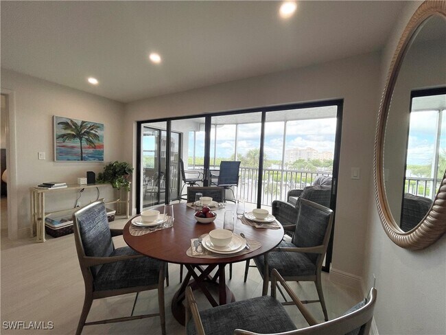 Building Photo - 12945 Vanderbilt Dr