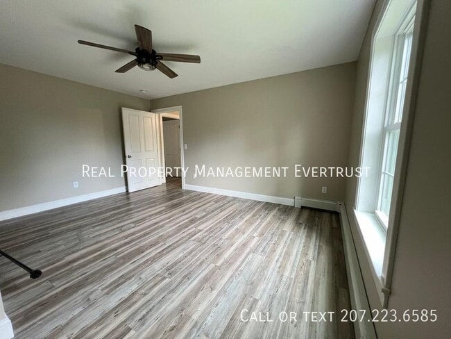 Building Photo - 15 E Cote St