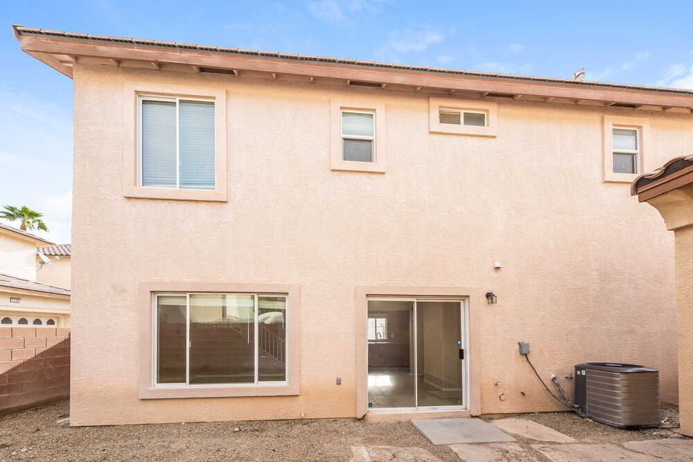 Building Photo - 1230 Maple Pines Ave