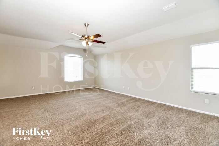 Building Photo - 625 Stanmire Lake Trl