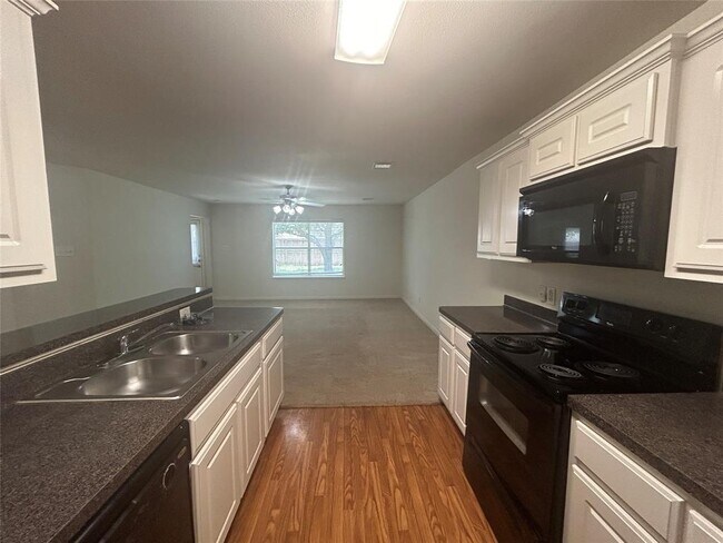 Building Photo - 4226 Pecos River Dr