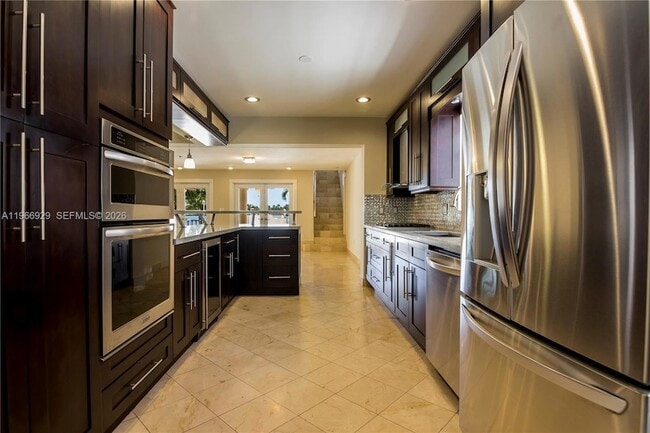 Building Photo - 1400 Stillwater Dr