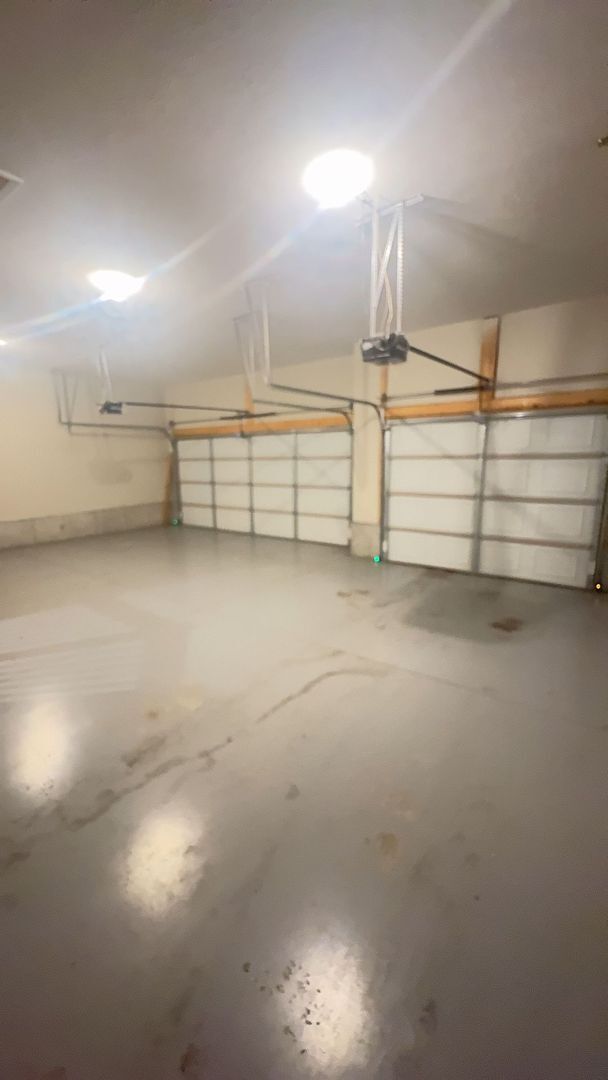 Building Photo - Your Next Home Awaits