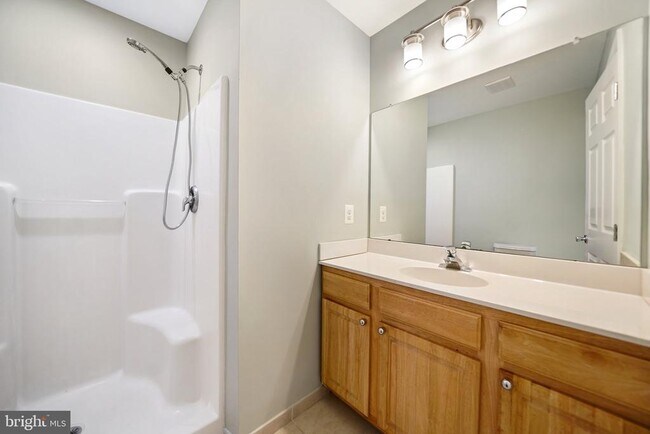 Building Photo - 24 Merion Ave