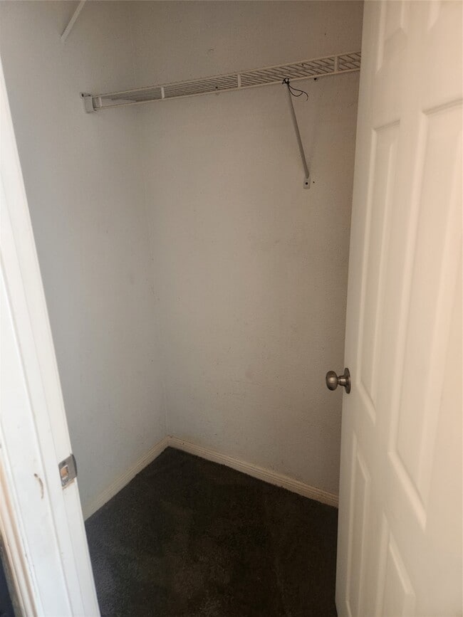 Building Photo - 12500 Sandpiper Dr