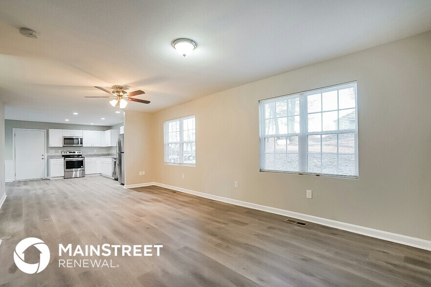 Building Photo - 107 S Walker Ln