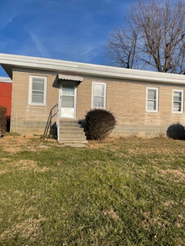 Primary Photo - 60 Frederick Ln