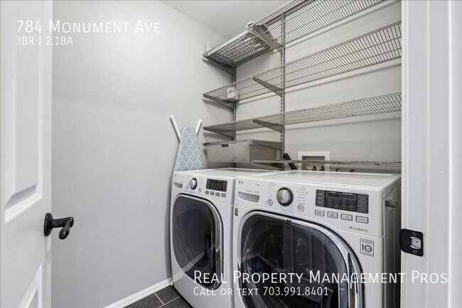 Building Photo - 784 Monument Ave