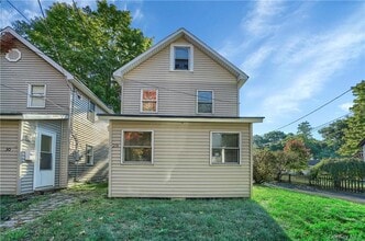 Building Photo - 28 Spring St