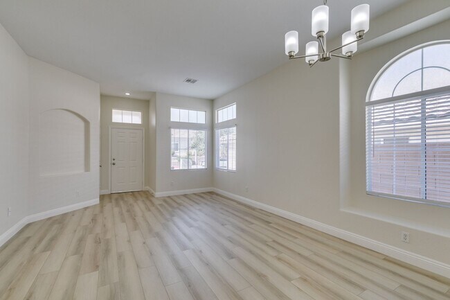 Building Photo - Newly Renovated 3-Bedroom Home in Summerlin