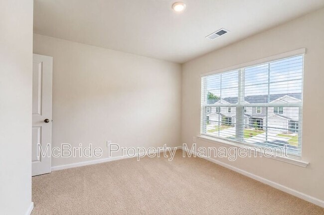 Building Photo - 1018 Aldrich St