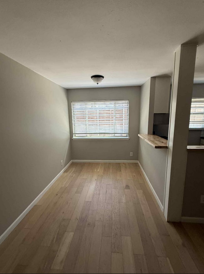 Building Photo - 4039 Cole Ave