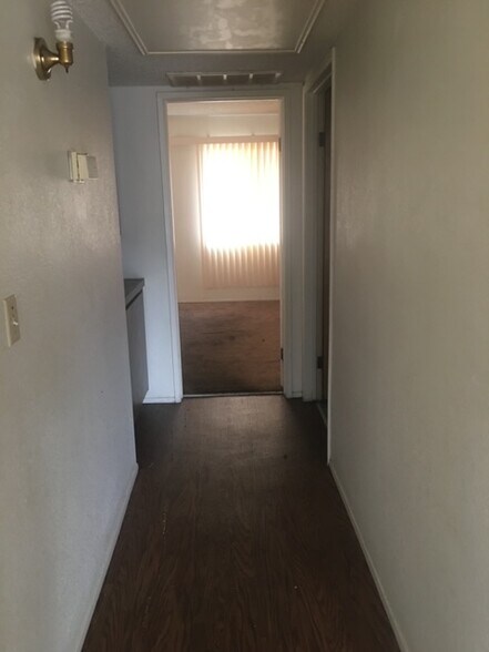 Building Photo - 4568 Georgia St