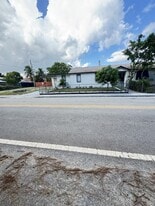 Building Photo - 701 N E St