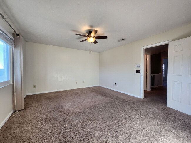 Building Photo - Beautiful 2-Story Home in Northmont School District