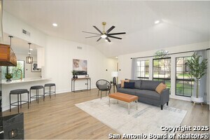 Building Photo - 940 Hedgestone Dr