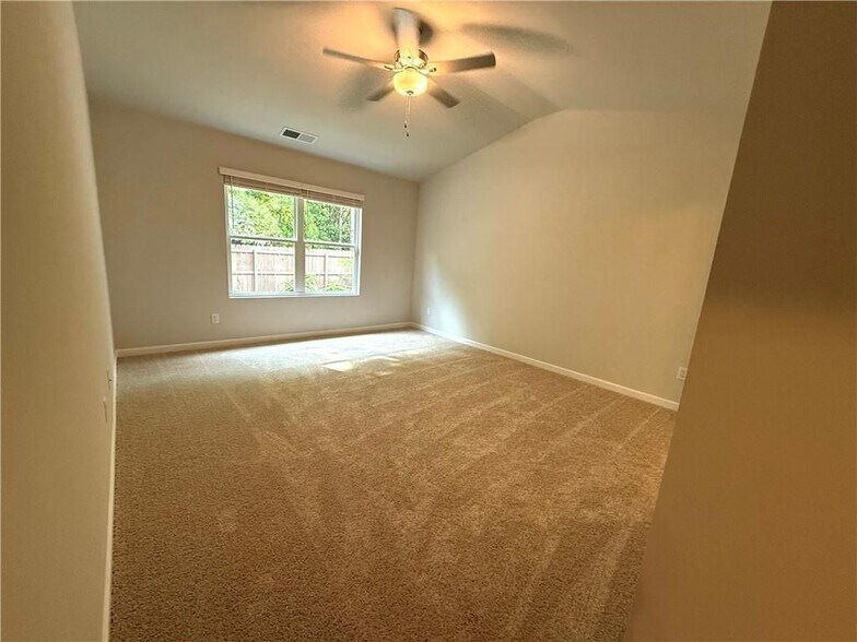 Building Photo - 401 Lanier Cir