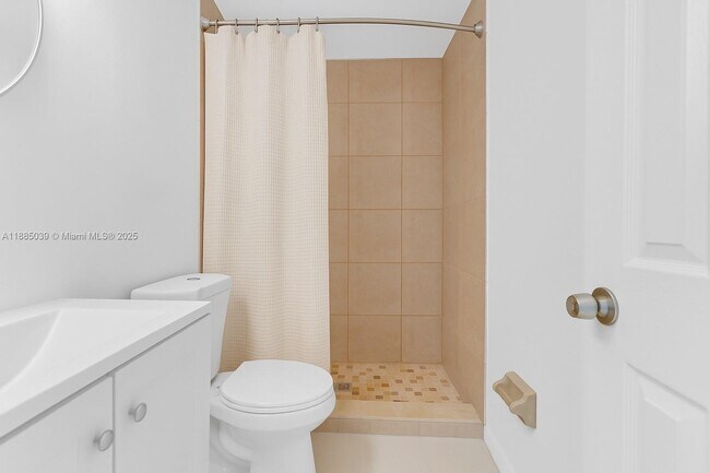 Building Photo - 1428 NE 2nd Ave