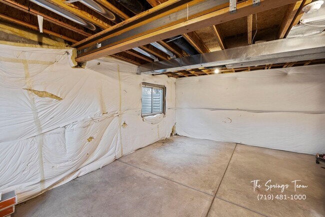 Building Photo - COUNTRYSIDE 3BD/2BA in FOUNTAIN - Security Deposit Waiver Available