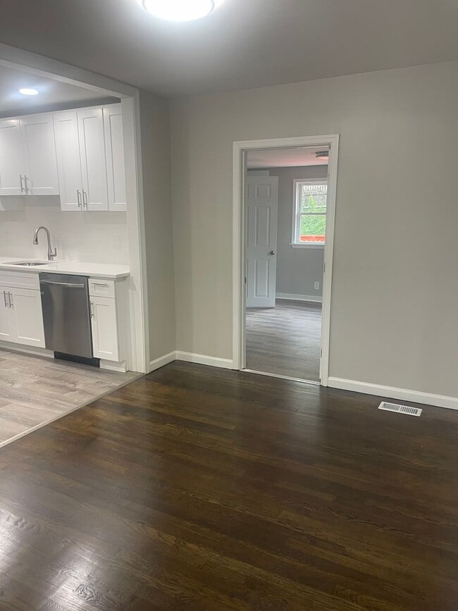 Building Photo - 4803 Paulson Dr