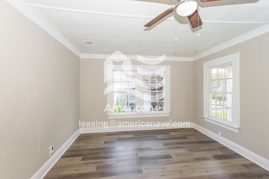 Building Photo - 1369 Winton Ave