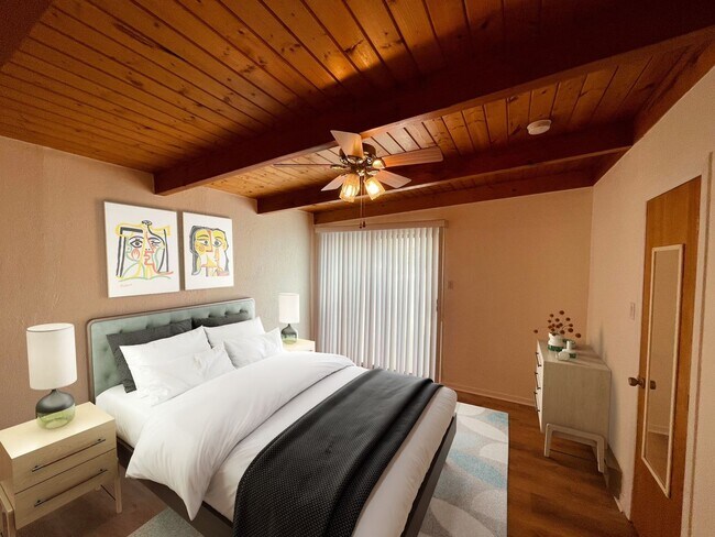 Building Photo - quiet triplex Near   UNM's  medical/law campus