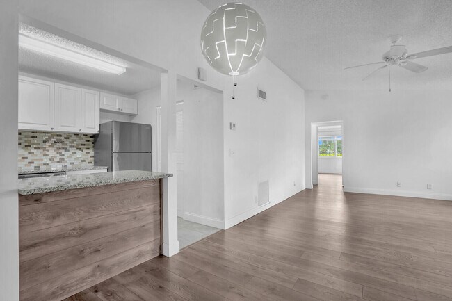 Building Photo - 4991 Sable Pine Cir