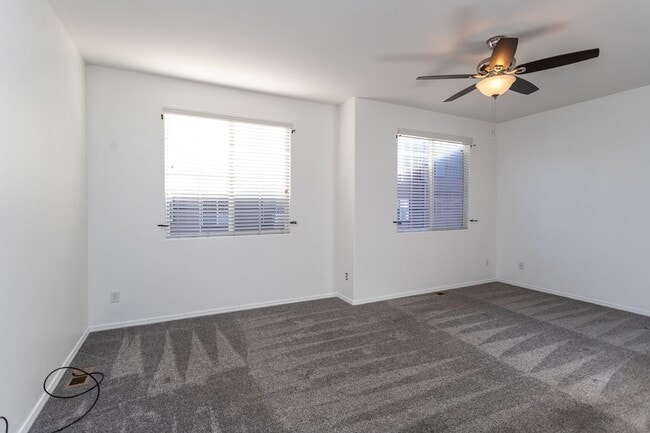 Building Photo - Modern 2-Bed, 2.5-Bath Townhouse in Desirable Norwood Neighborhood!