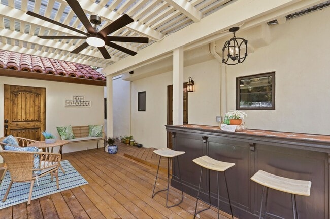 Building Photo - Epic custom remodel on this 1930s Spanish-style home near Downtown Willow Glen!