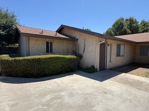 Building Photo - 3708
