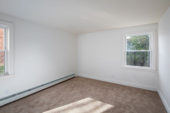 Building Photo - 1337 Millersport Hwy