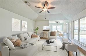 Building Photo - 2922 Lakefield Way
