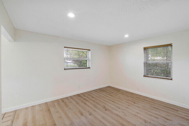 Building Photo - 8095 W St John Ave