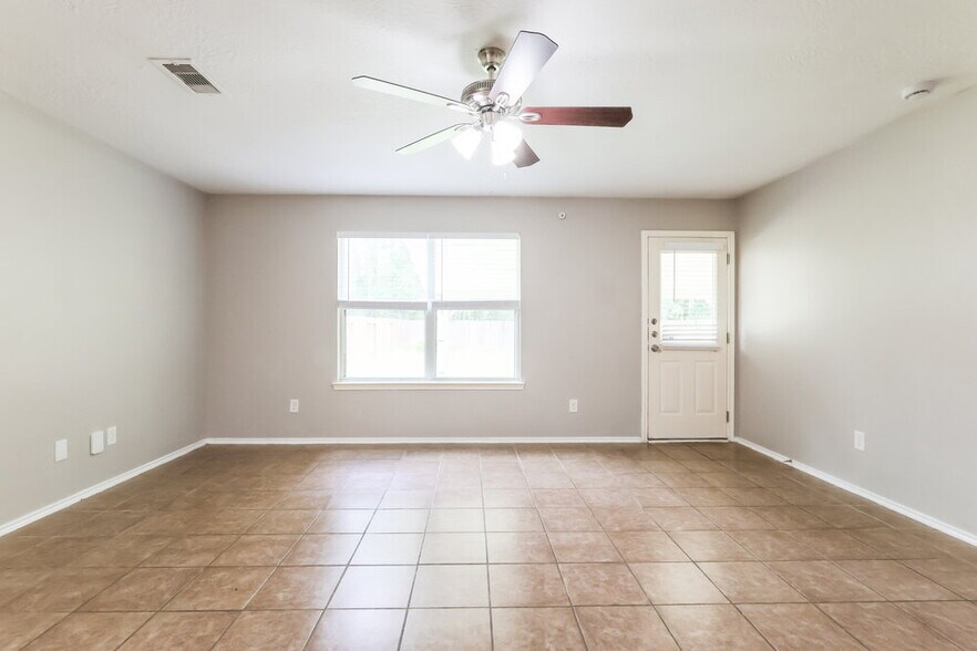 Building Photo - 10005 Sterling Pl Dr