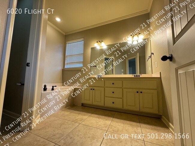 Building Photo - 6020 Flight Ct