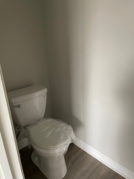 Building Photo - 5415 Sasha Ct